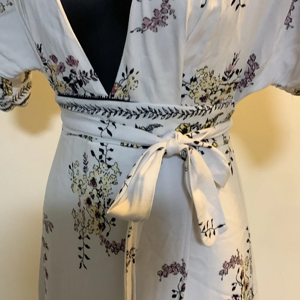 Miss Mango elegant maxi with split up the side, back cut out,halterneck, - Picture 5 of 8